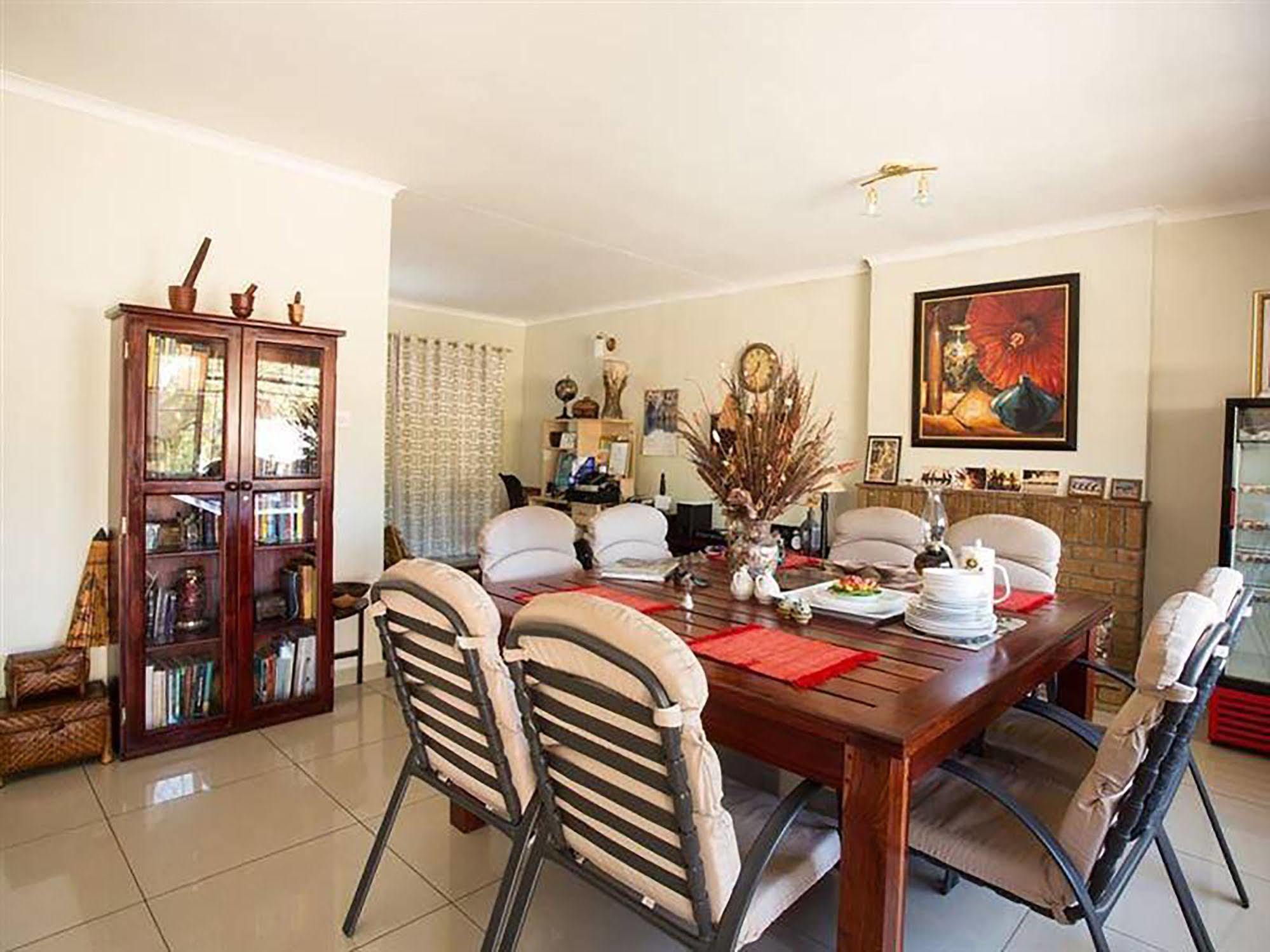 A New Earth Guest Lodge Francistown Ngoại thất bức ảnh