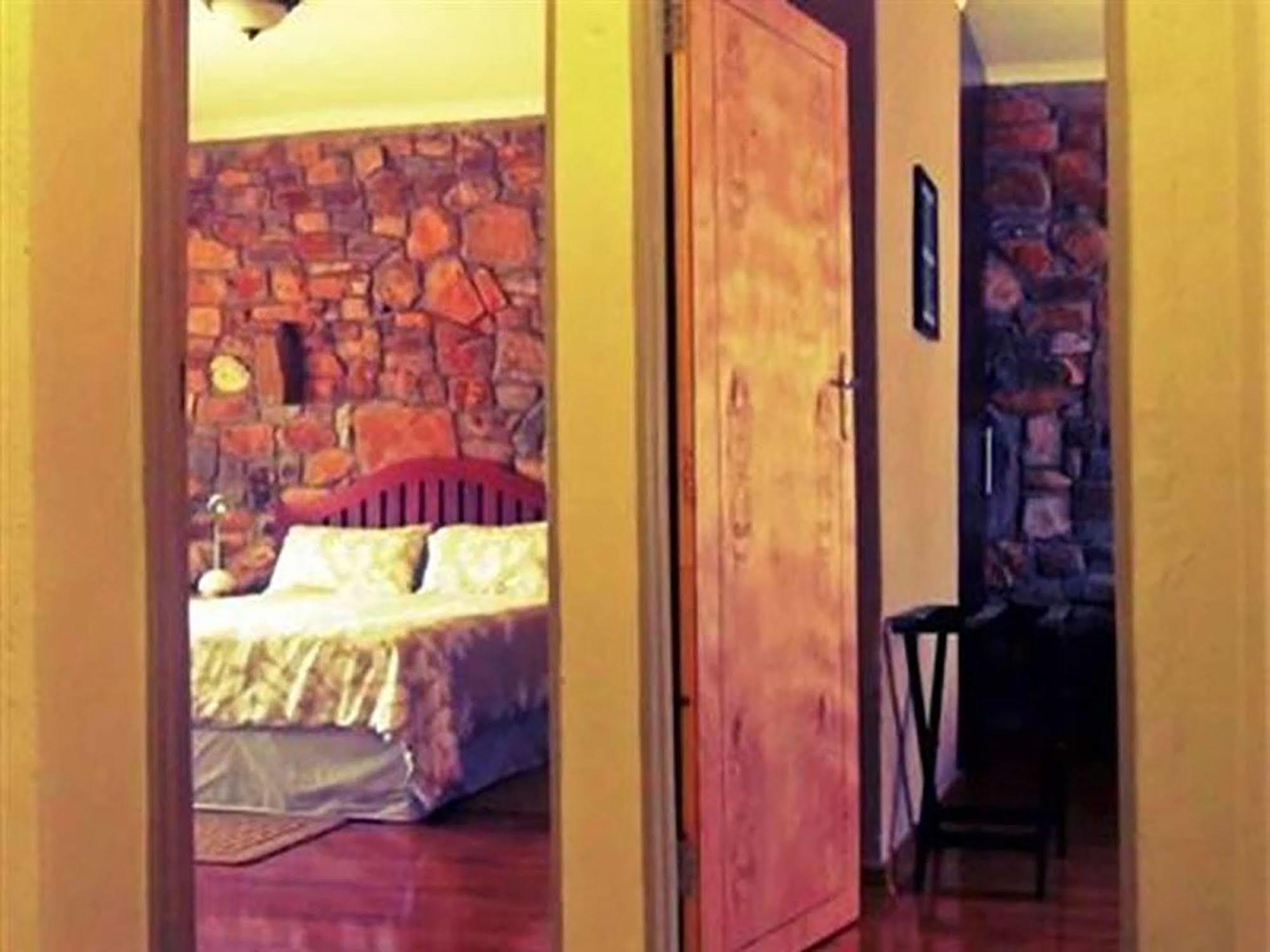 A New Earth Guest Lodge Francistown Ngoại thất bức ảnh