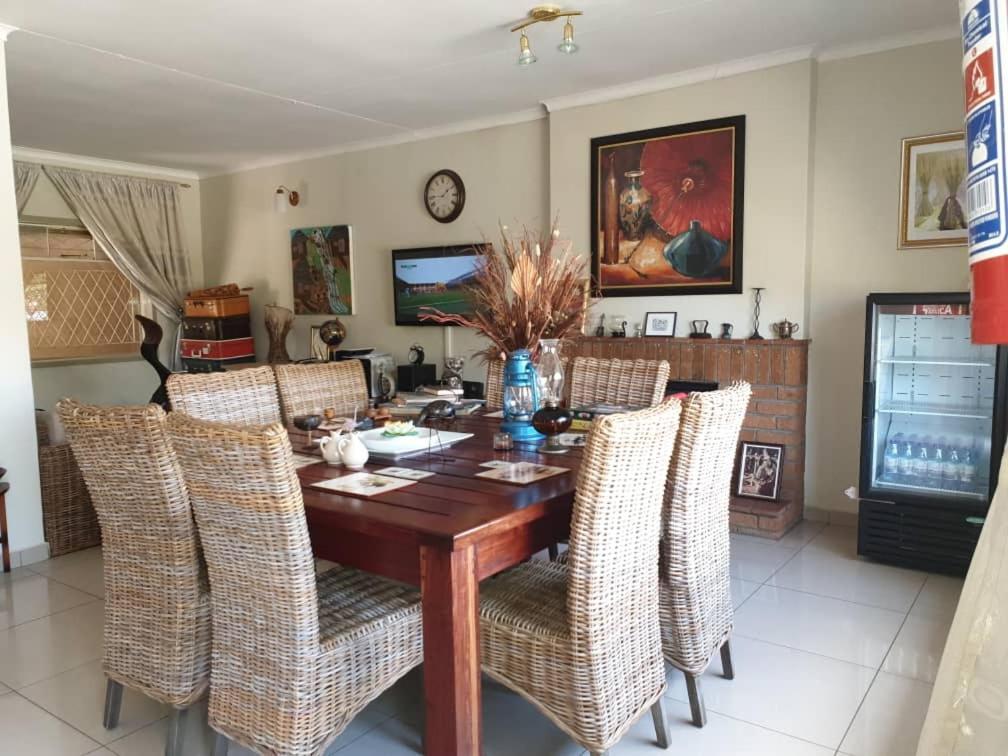 A New Earth Guest Lodge Francistown Ngoại thất bức ảnh