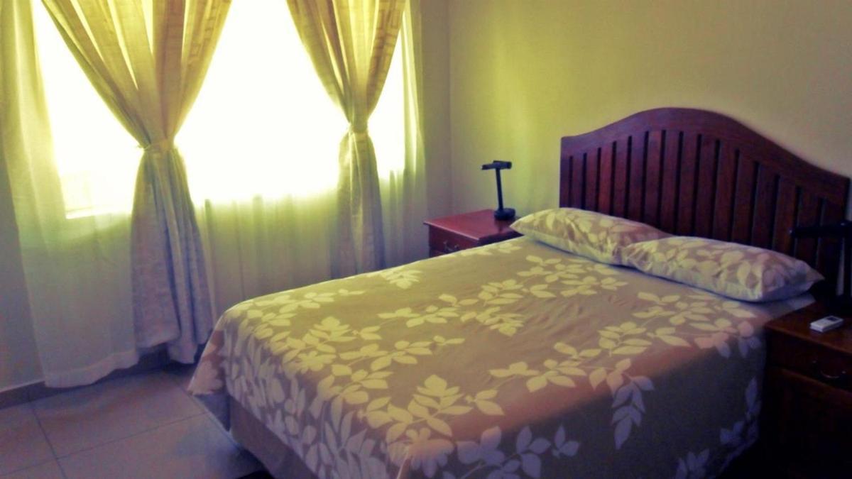 A New Earth Guest Lodge Francistown Ngoại thất bức ảnh
